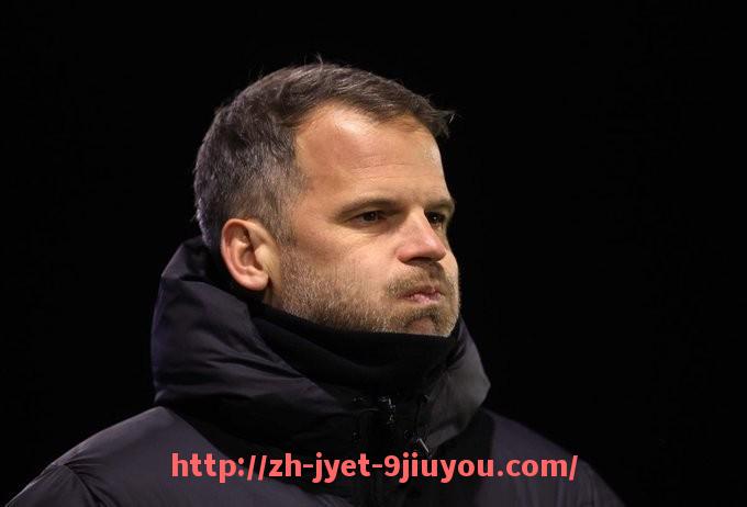 jiuyou九游娱乐-篮球运动中核心力量训练对提升身体稳定性的重要意义